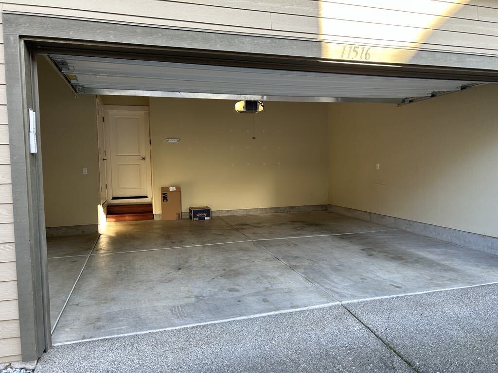 Building Photo - 11516 SW Berlin Ave