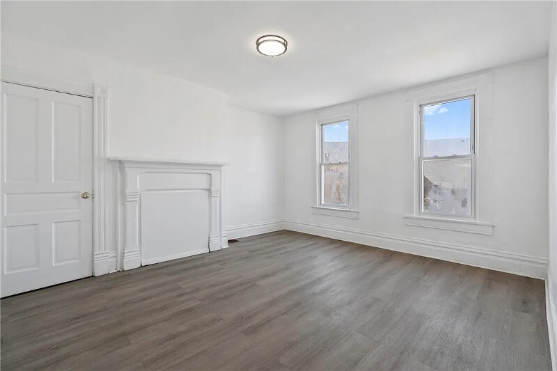 Building Photo - 216 Ridge Ave