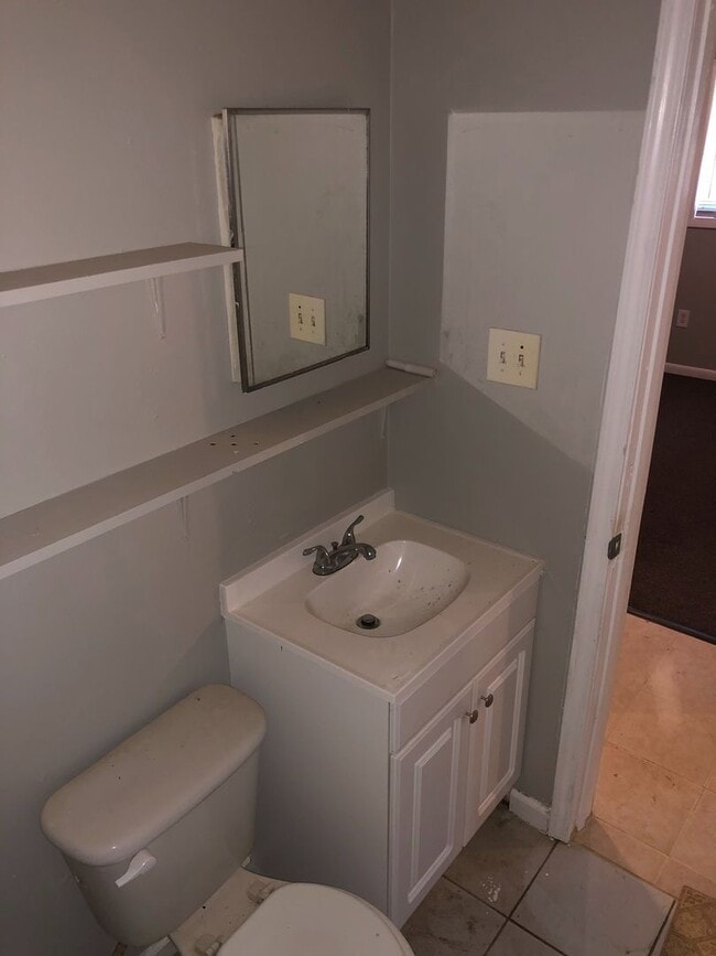 Building Photo - Gulfport 3 Bedroom