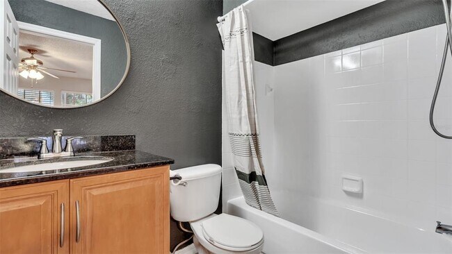 Building Photo - 3275 Haviland Ct