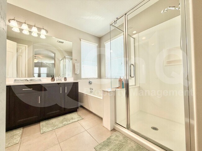 Building Photo - 3959 E Perkinsville St