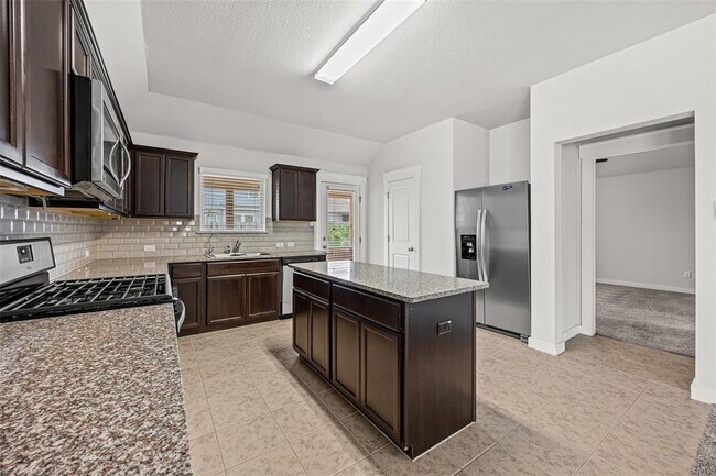 Building Photo - 5800 Marostica Ln