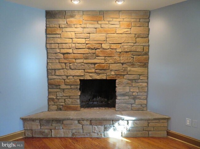 Building Photo - 4134 Twynnwood Rd