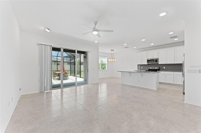 Building Photo - 32034 Sapna Chime Dr