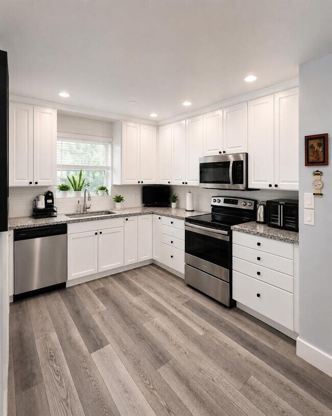 Building Photo - Northwest 2nd Court, Deerfield Beach, FL 33442 - 3 BR 2 BA house