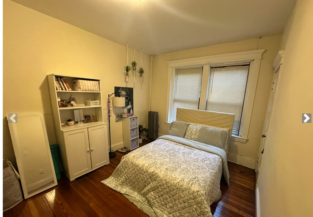 Building Photo - 65 Burbank St