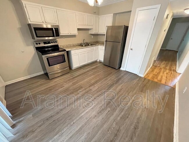 Building Photo - 114 Spring Ct