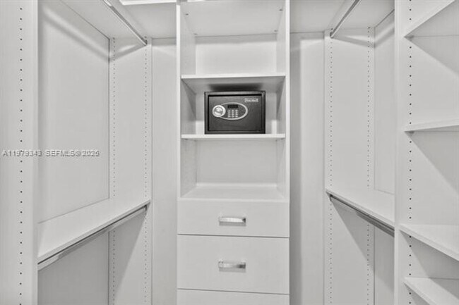 Building Photo - 110 Washington Ave