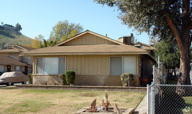 Building Photo - 3946 Severence Ave