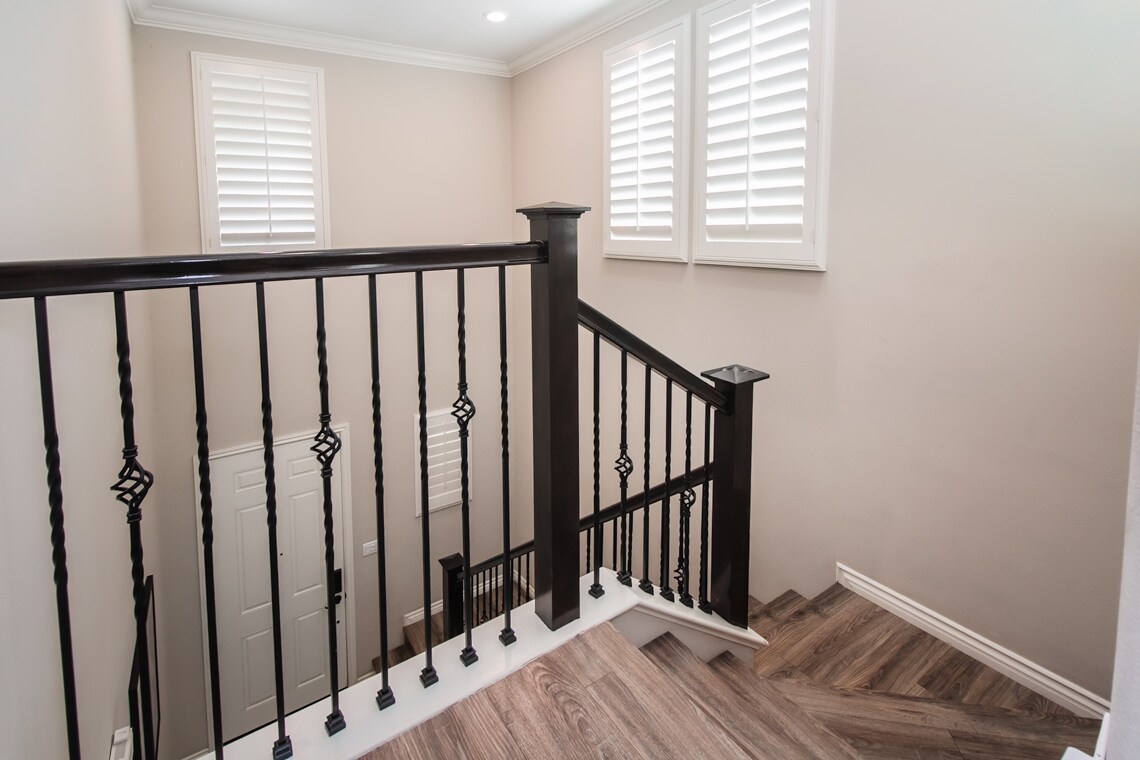 Landing - 29048 W Hills Dr