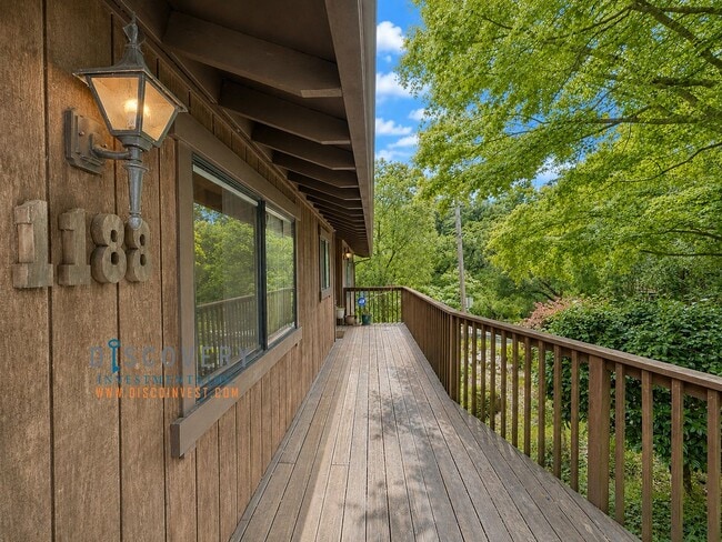 Building Photo - Contemporary Montclair Retreat Designed for Indoor-Outdoor Living