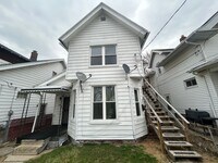 Building Photo - 417 Utah St