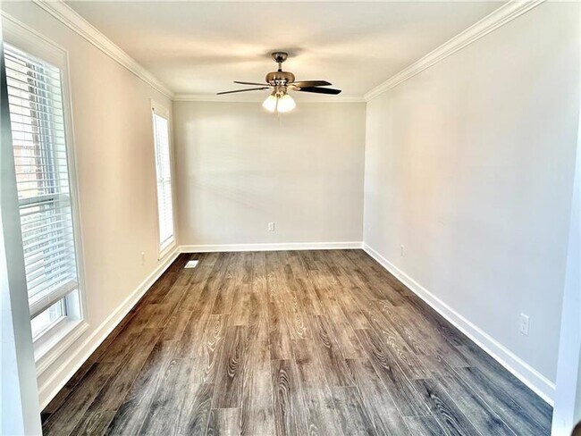 Building Photo - 312 Woodmont Ct