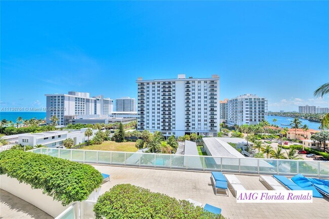 Building Photo - 3101 Bayshore Dr
