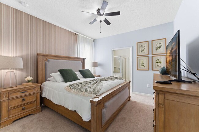 Building Photo - 8914 Zurich Ln