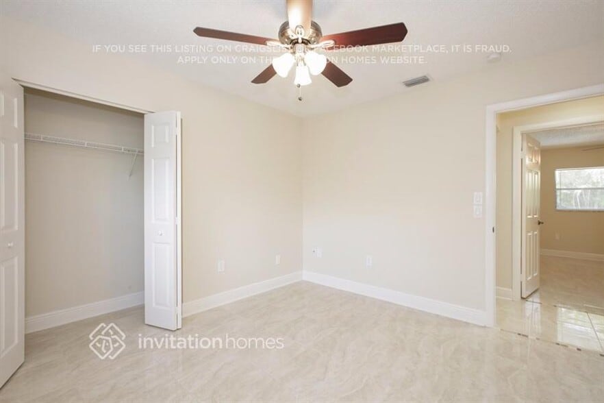 Building Photo - 581 SW 166th Terrace