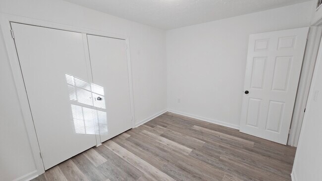 Building Photo - Monetta Apartments