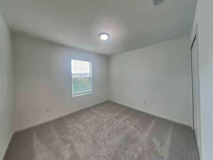 Building Photo - 654 Holly Lks Dr