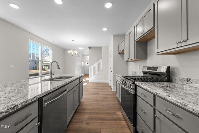 Building Photo - Deluxe 3 Bedroom End Unit Townhome - Avail...