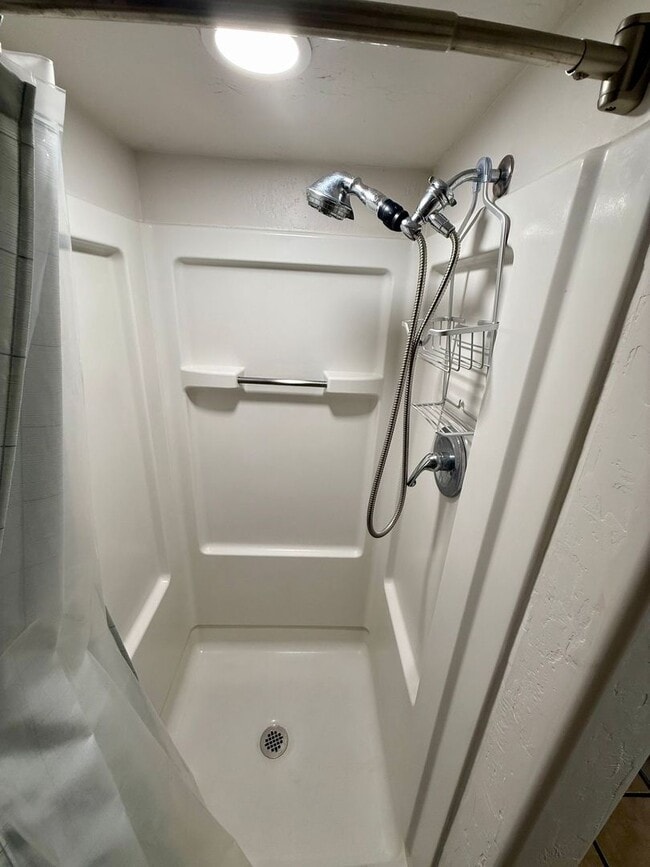 Building Photo - 24AS Studio