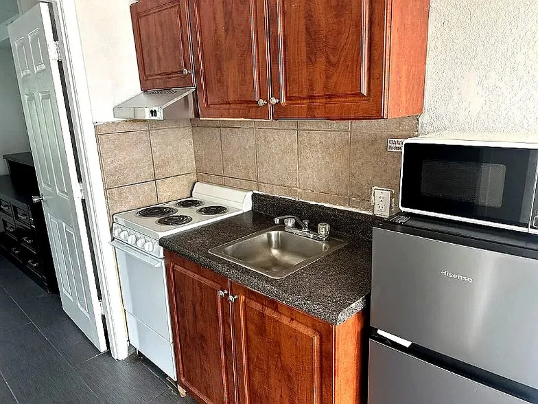 Building Photo - 2010 S Ocean Blvd