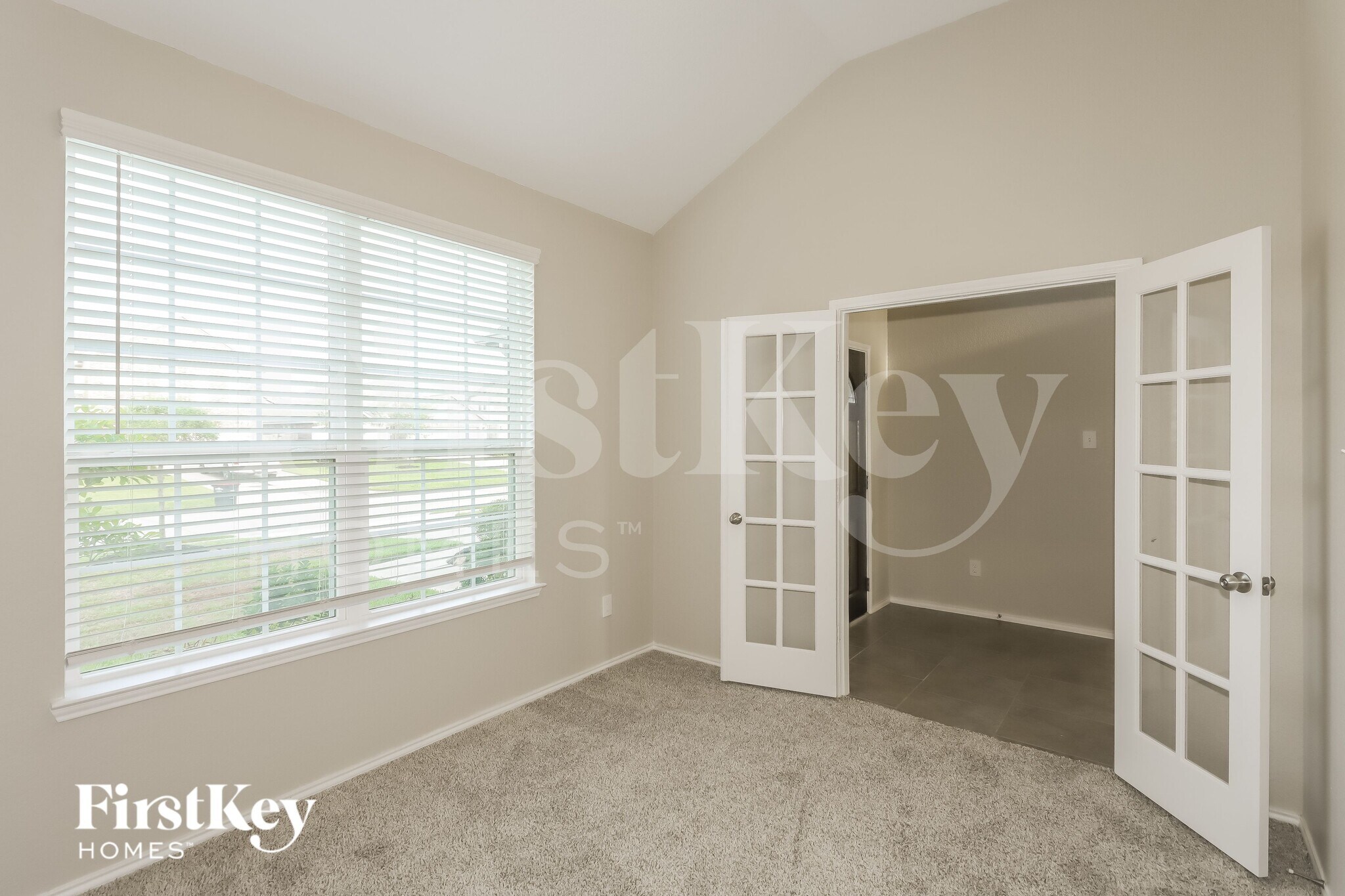 Building Photo - 5010 Naples Grove Ln