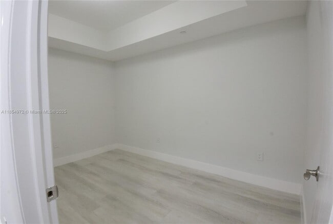 Building Photo - 3330 NE 190th St