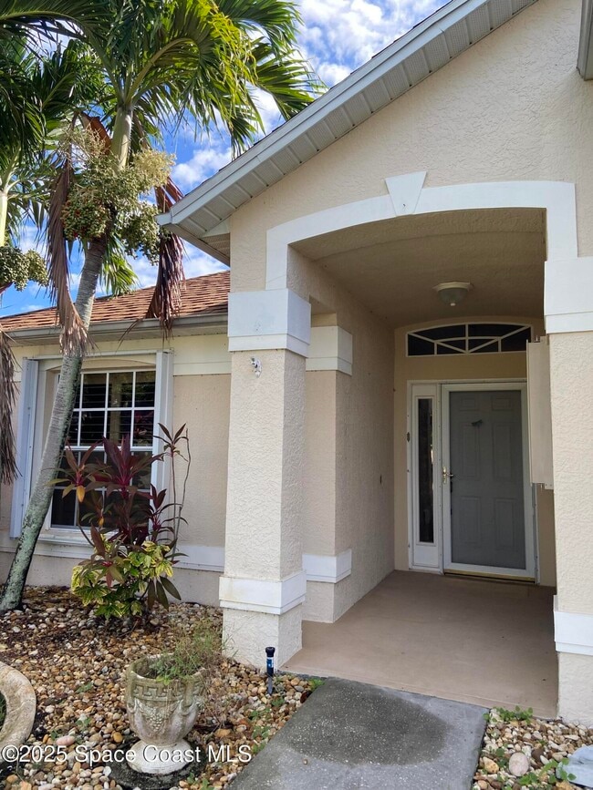Building Photo - 1847 Abbeyridge Dr