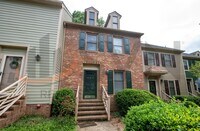 Building Photo - 3117 Coachman's Way