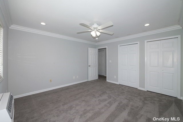 Building Photo - 729 Greenbriar Dr