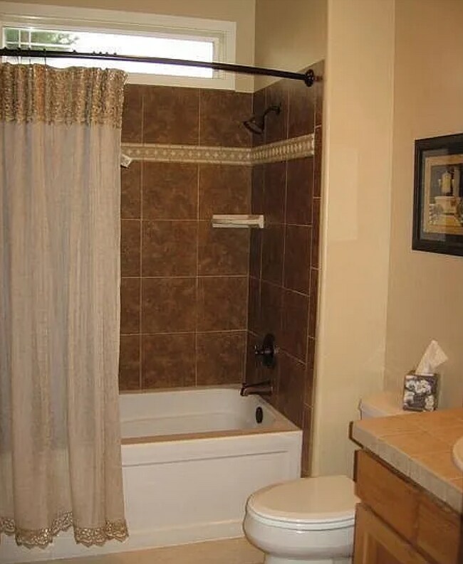 Building Photo - Single Level Home Near Rivers Edge Golf Course!