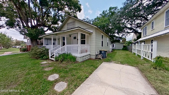 Building Photo - 1844 Thacker Ave