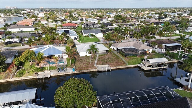 Building Photo - 5367 Coral Ave