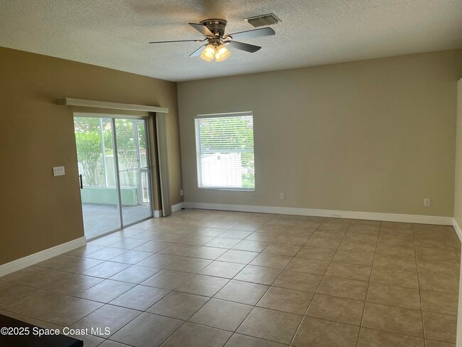 Building Photo - 4246 Mt Carmel Ln