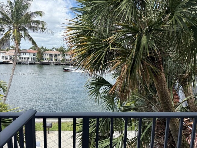 Building Photo - 2600 S Ocean Dr