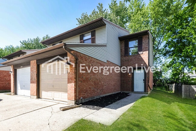 Building Photo - 2419 Cross Village Dr