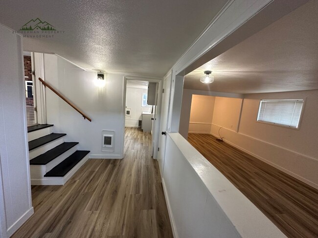 Building Photo - Coburg Beauty!! Renovated 3-bedroom, 2- bathroom