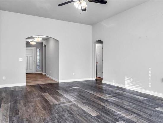 Building Photo - 806 Barbaroot Dr