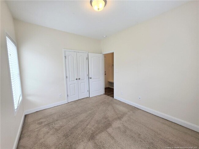 Building Photo - 173 Weston Woods St