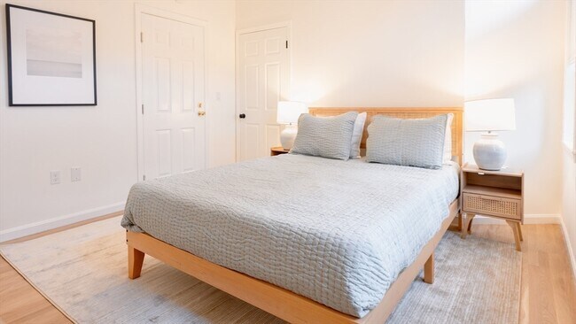 Building Photo - 5 Davis Ave