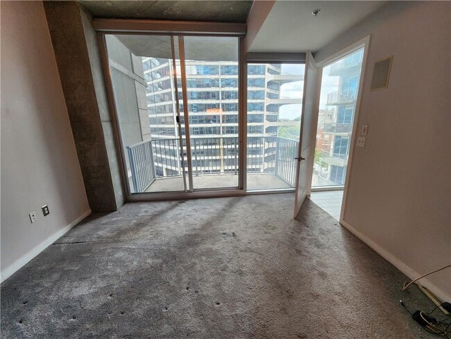 Building Photo - 400 W Peachtree St NW