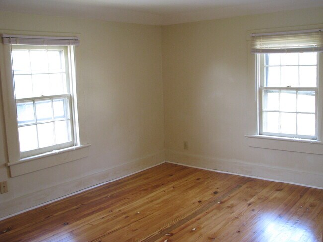 Building Photo - 510 Meade Ave