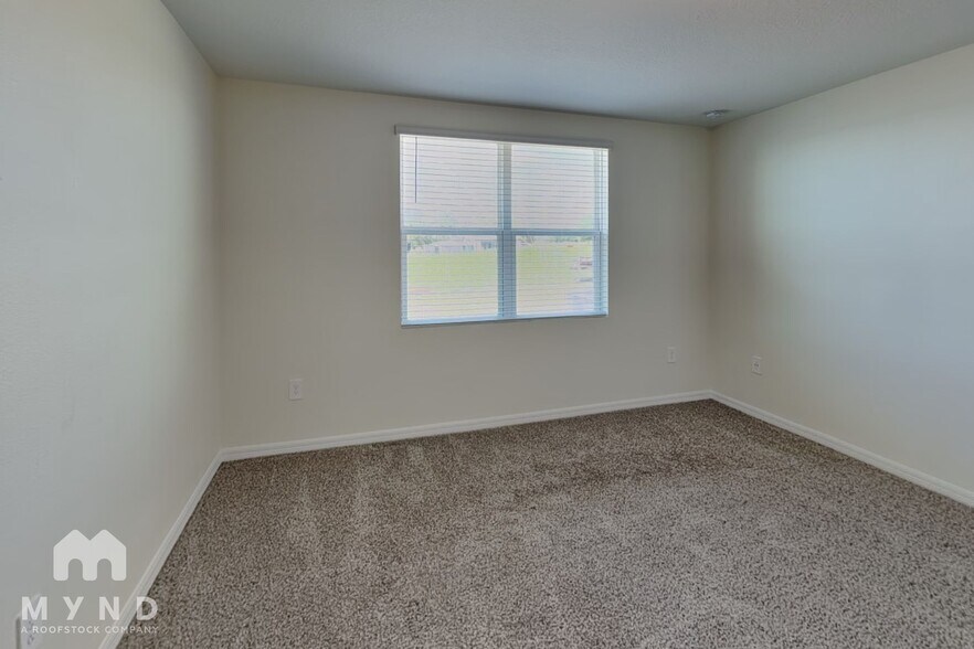 Building Photo - 796 Griffon Ave