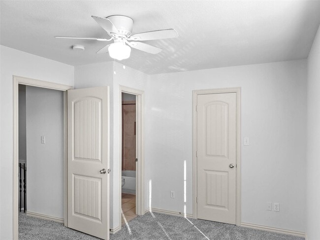 Building Photo - 2324 Calendar Ct