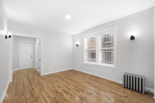 Building Photo - 4720 S Drexel