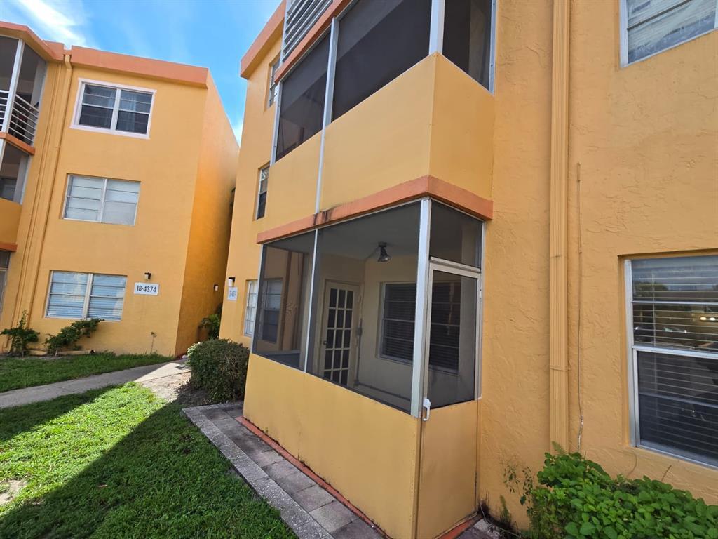 Building Photo - 4374 NW 9th Ave