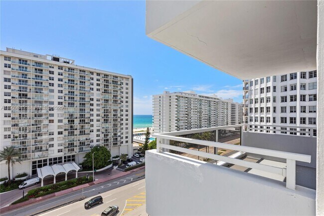 Building Photo - 5700 Collins Ave