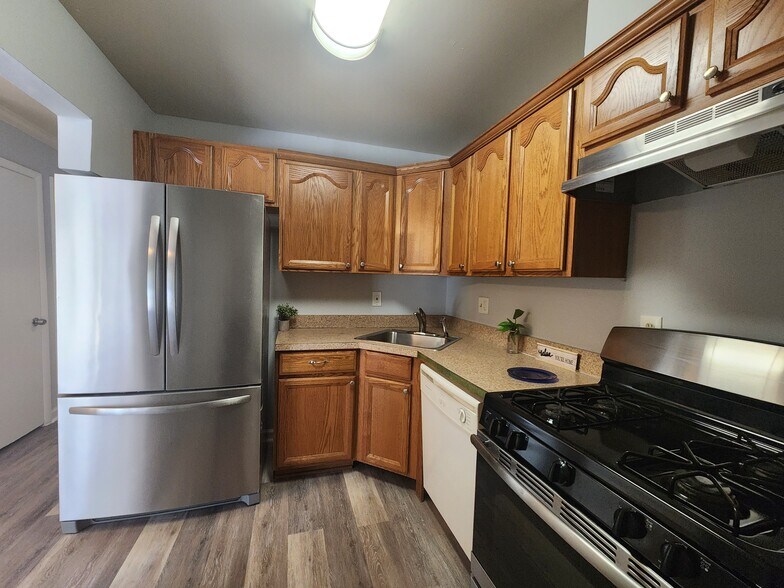Building Photo - 3124 Brinkley Rd