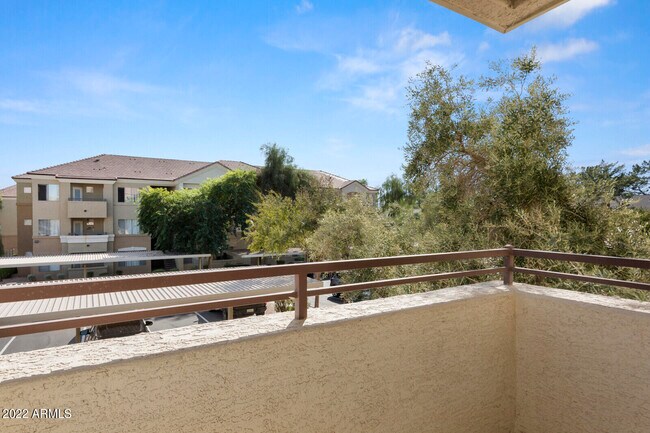 Building Photo - 18416 N Cave Creek Rd