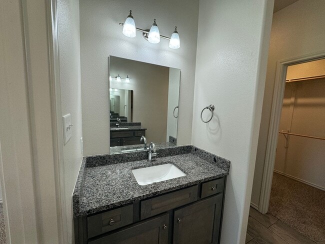Building Photo - Available Now- Half Off First Months Rent!